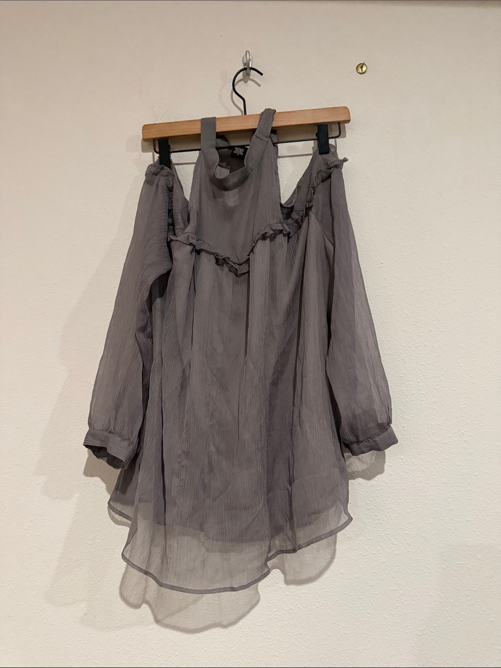 torrid Gray Cold-Shoulder Ruffle Tunic - Picture 2 of 5